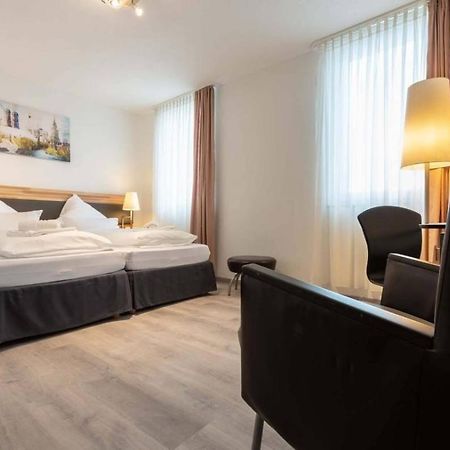 Hotel In Laisen Reutlingen Kültér fotó