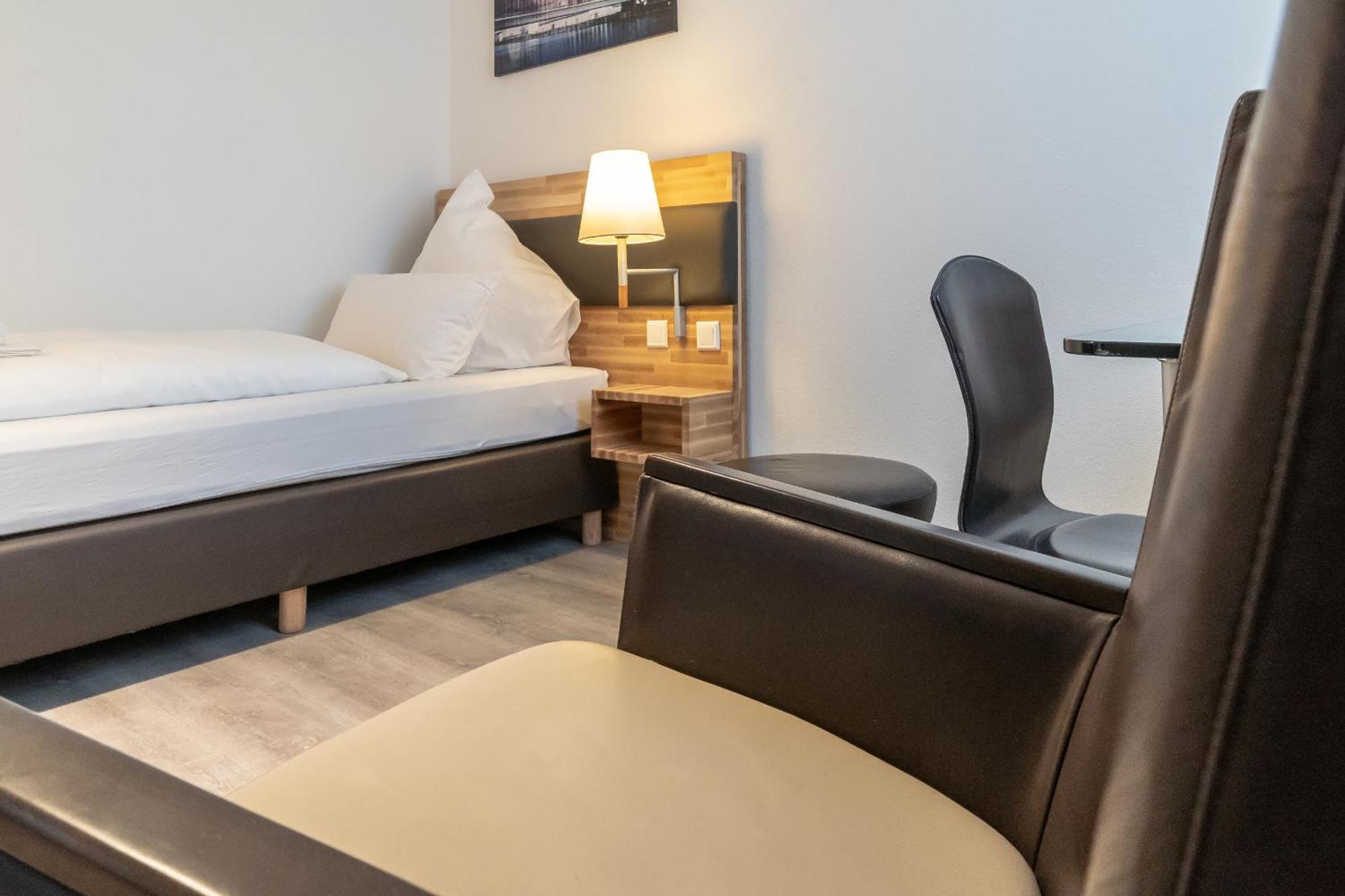 Hotel In Laisen Reutlingen Szoba fotó