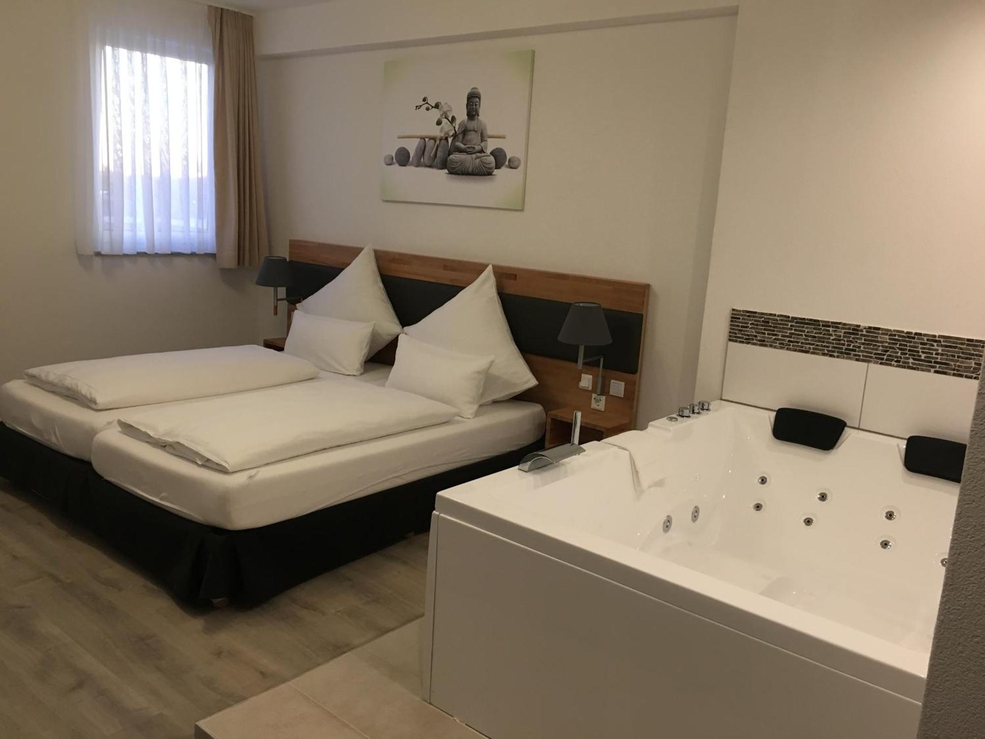 Hotel In Laisen Reutlingen Szoba fotó